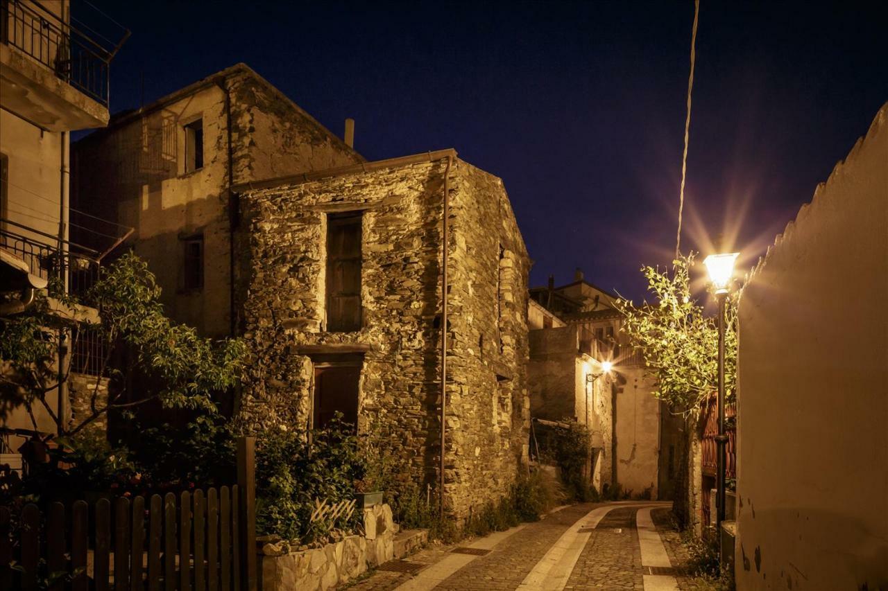 B&B Gennarcu Ussassai Exterior photo